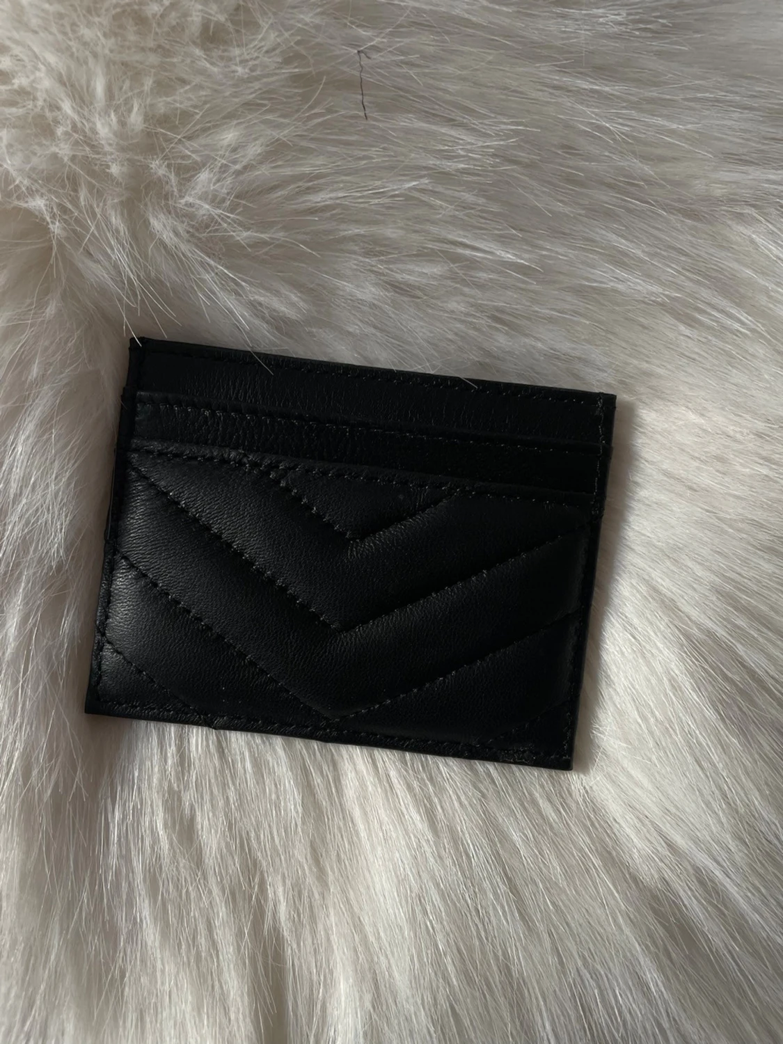 Svart quiltad plånbok i skinn - 3