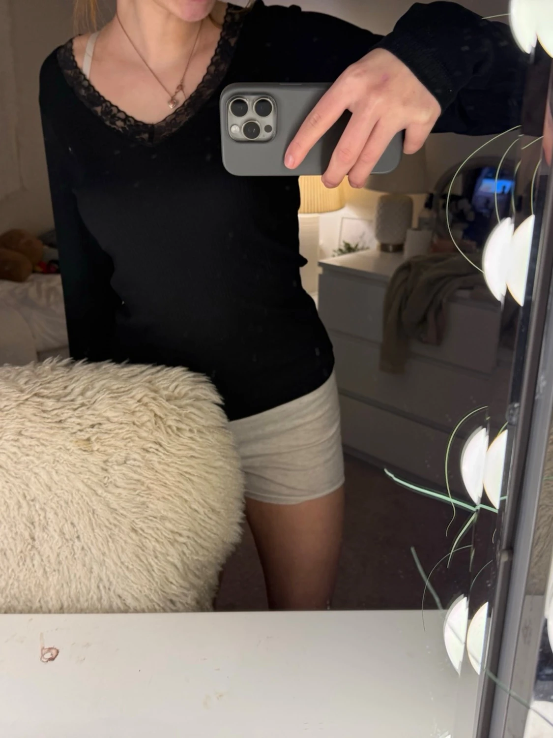 Svart ribbad långärmad topp med spets - 3