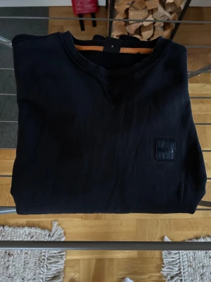 Marinblå sweatshirt från BOSS i bomull - Marinblå sweatshirt från Boss