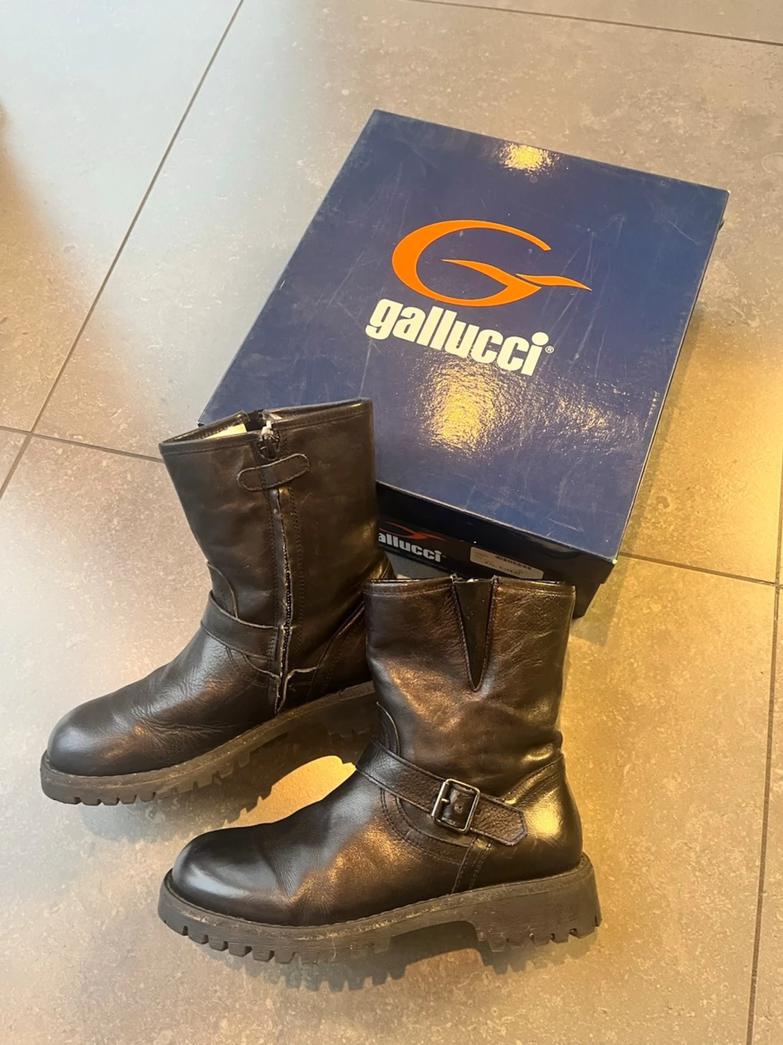Svarta boots från Gallucci, stl 36 - 1