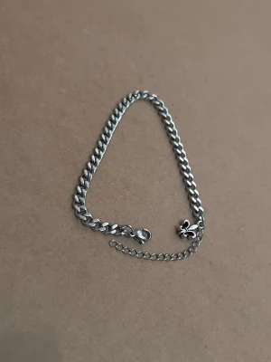 Silver Fleur Armband - 18 - 23 cm. Rostfritt stainless steel 