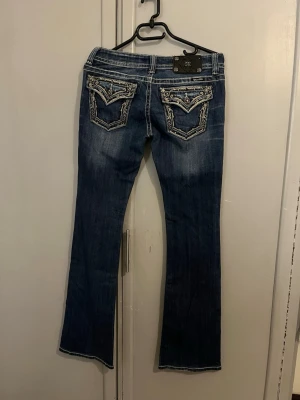 Bootcut miss me jeans  - Vintage, fint skick, storlek 28, priset går att diskuteras 💗