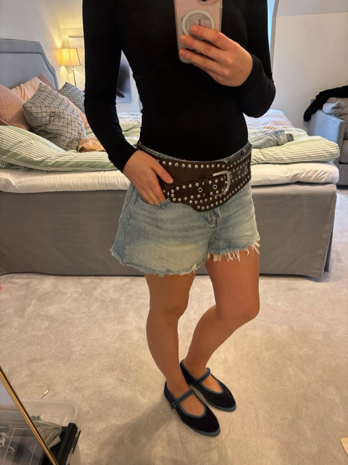 Skärp med nitar  - 2