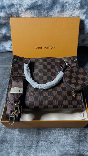 Louis vittoun axelväska - Högst bud får den💕Helt nya skick! 