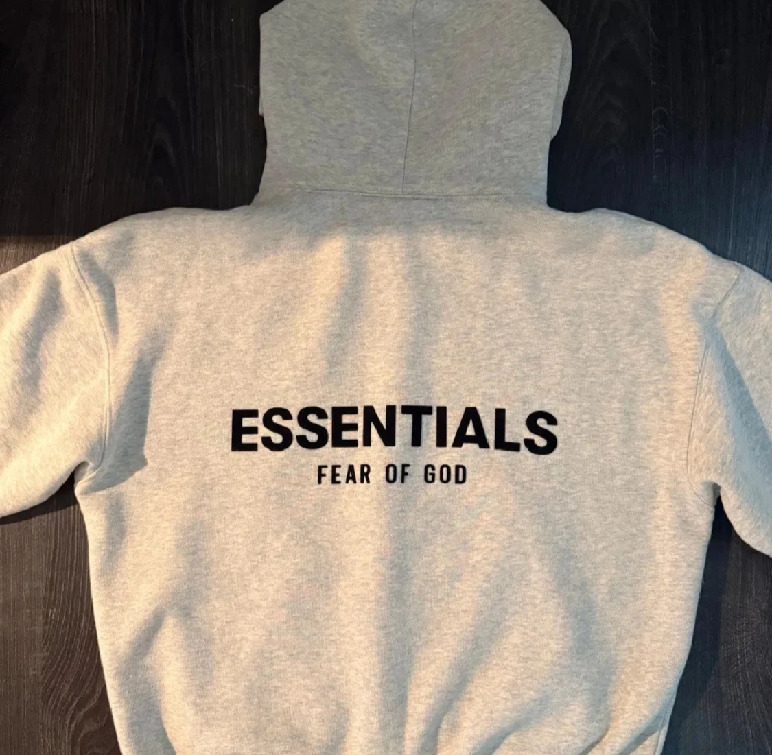 Grå Essentials Fear of God hoodie - 1
