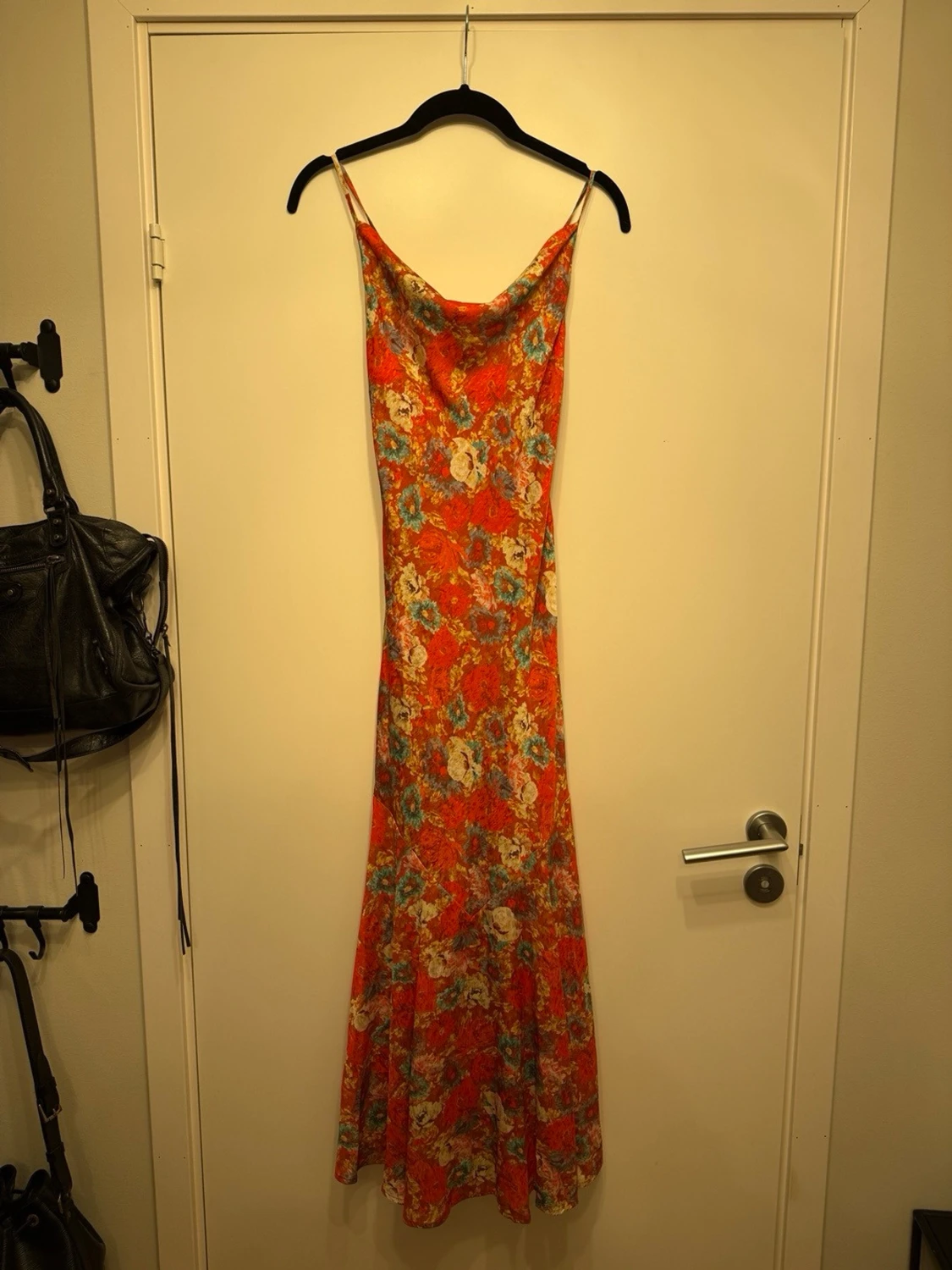 Blommig långklänning från Adoore