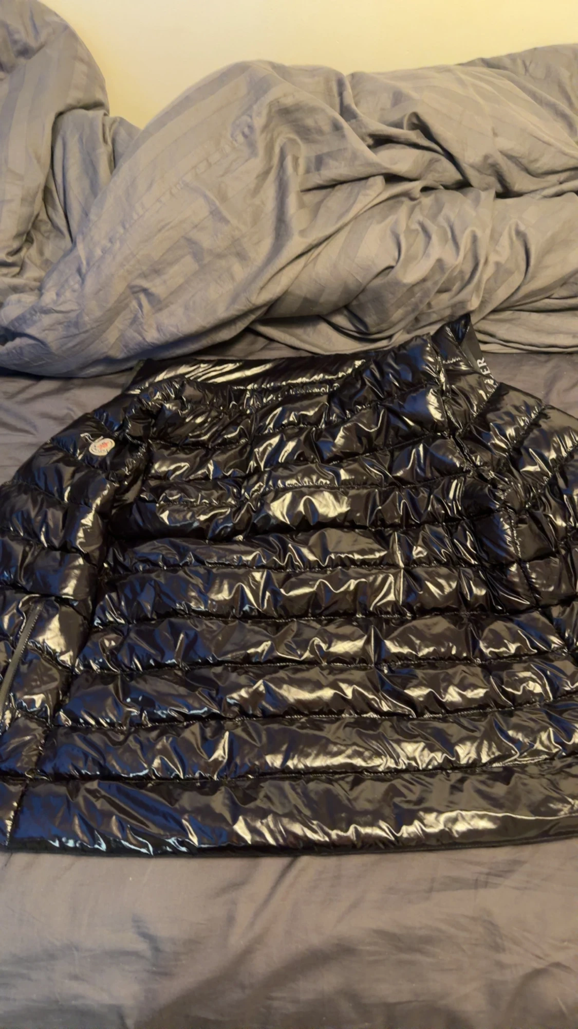 Svart Moncler pufferjacka L - 1