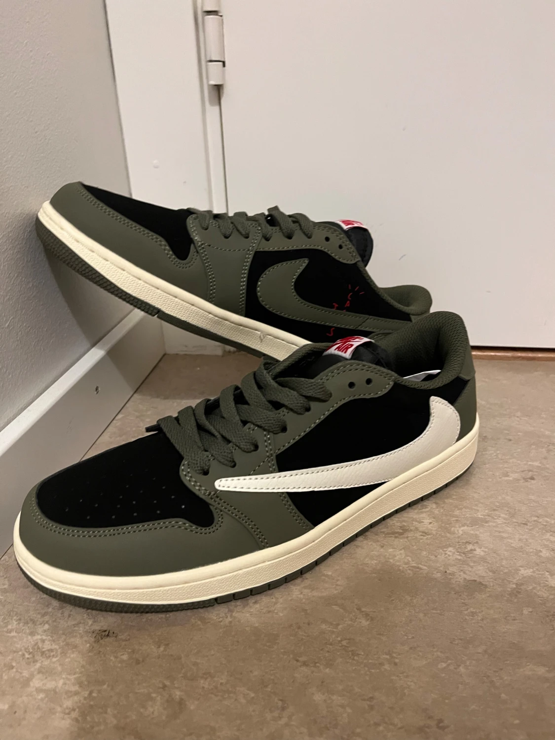 Nike Air Jordan 1 Low Travis Scott
