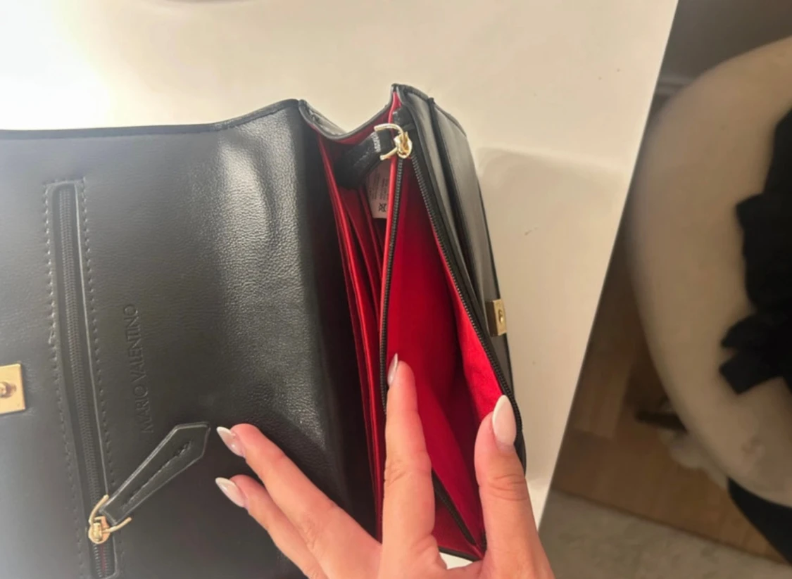 Svart axelväska från Valentino - 5