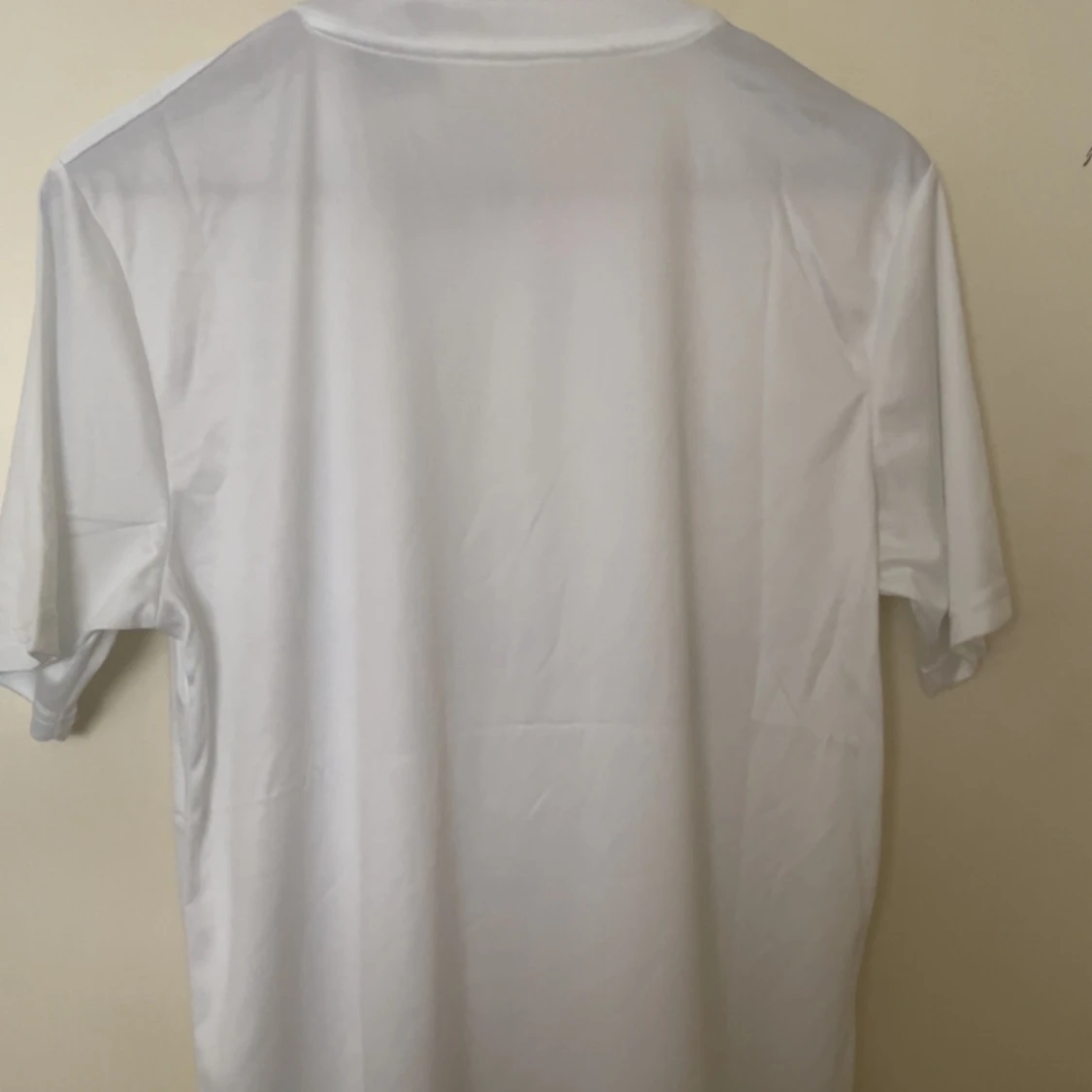 Vit fotbollströja  - 1