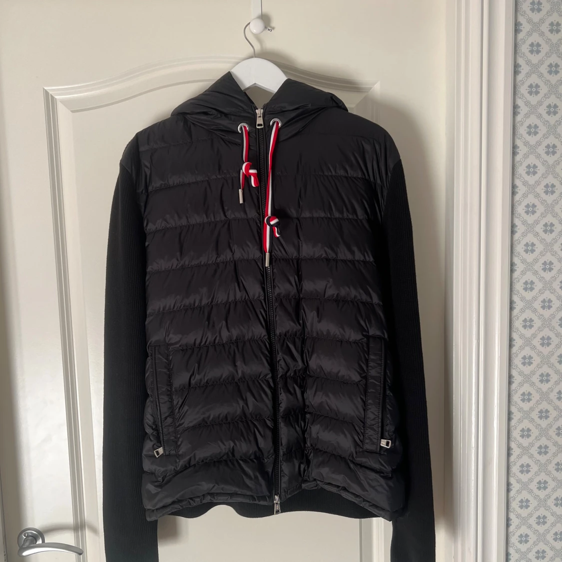 Svart cardigan jacka från Moncler XL