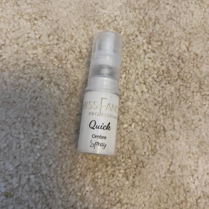 Ombre spray - Ombre spray från missfancy som är superbra om man tycker det är svårt att göra fade! Den är oanvänd💕