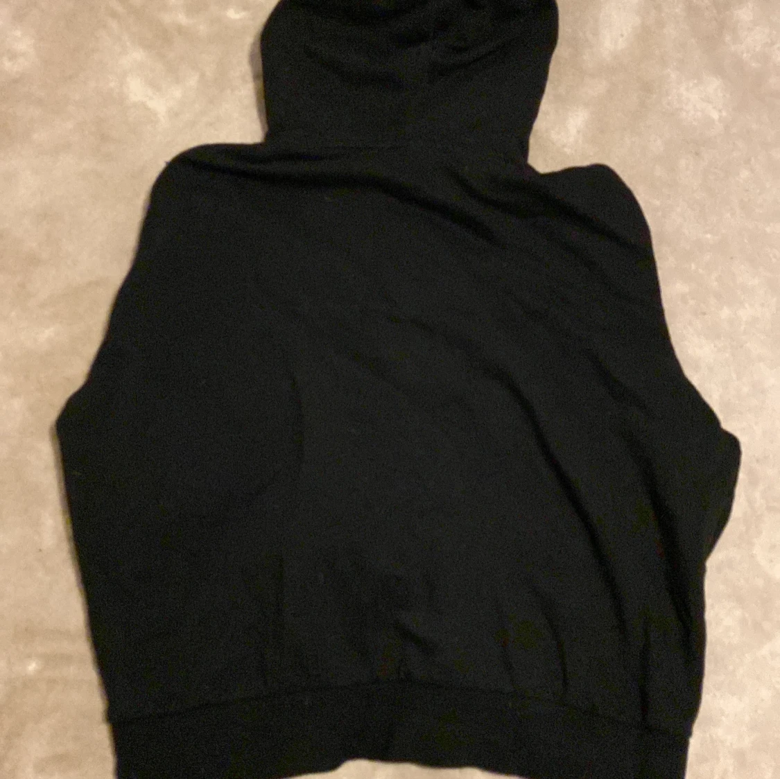 Svart hoodie från Weekday, storlek S - 2