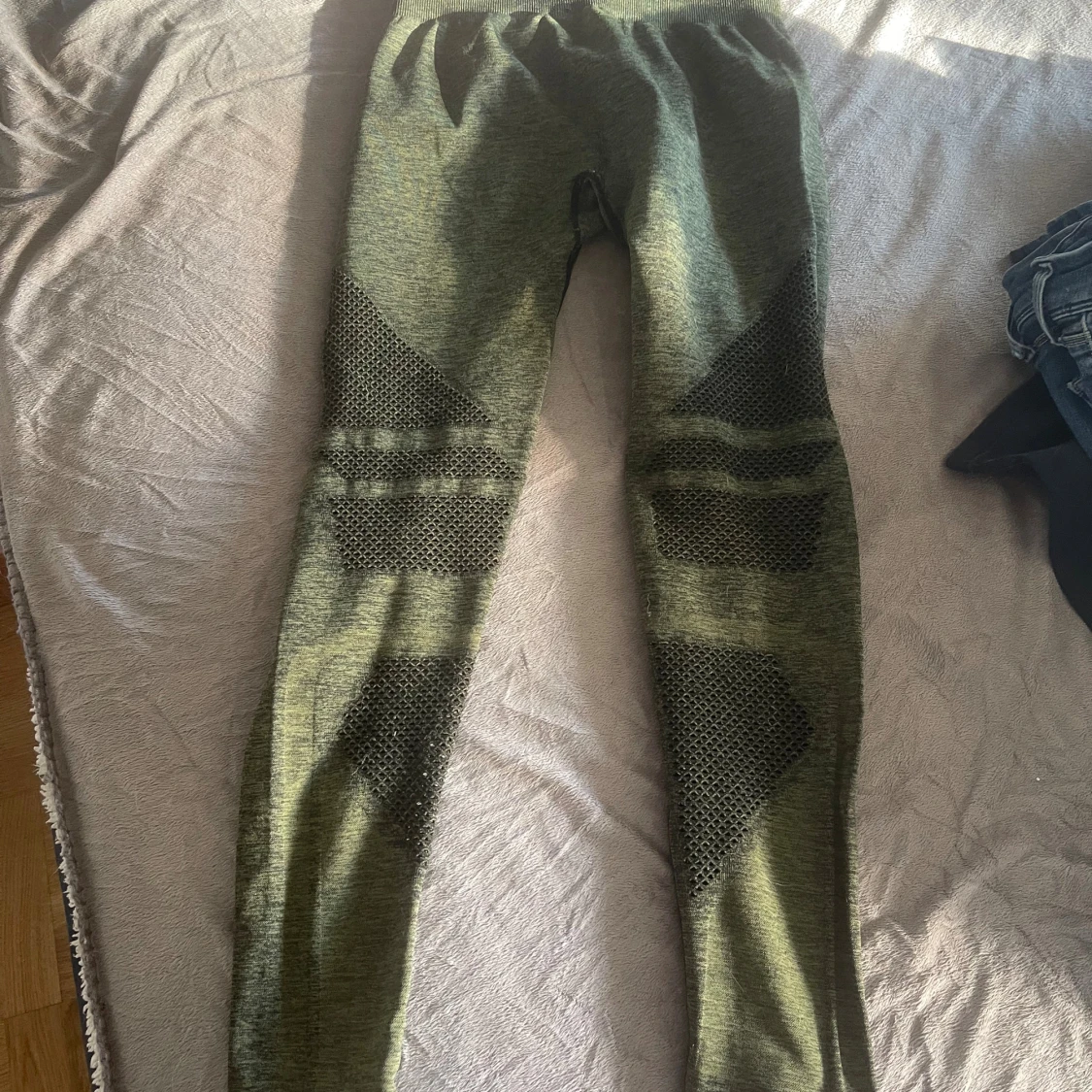 Gröna leggings från ICANIWILL, stl M - 1