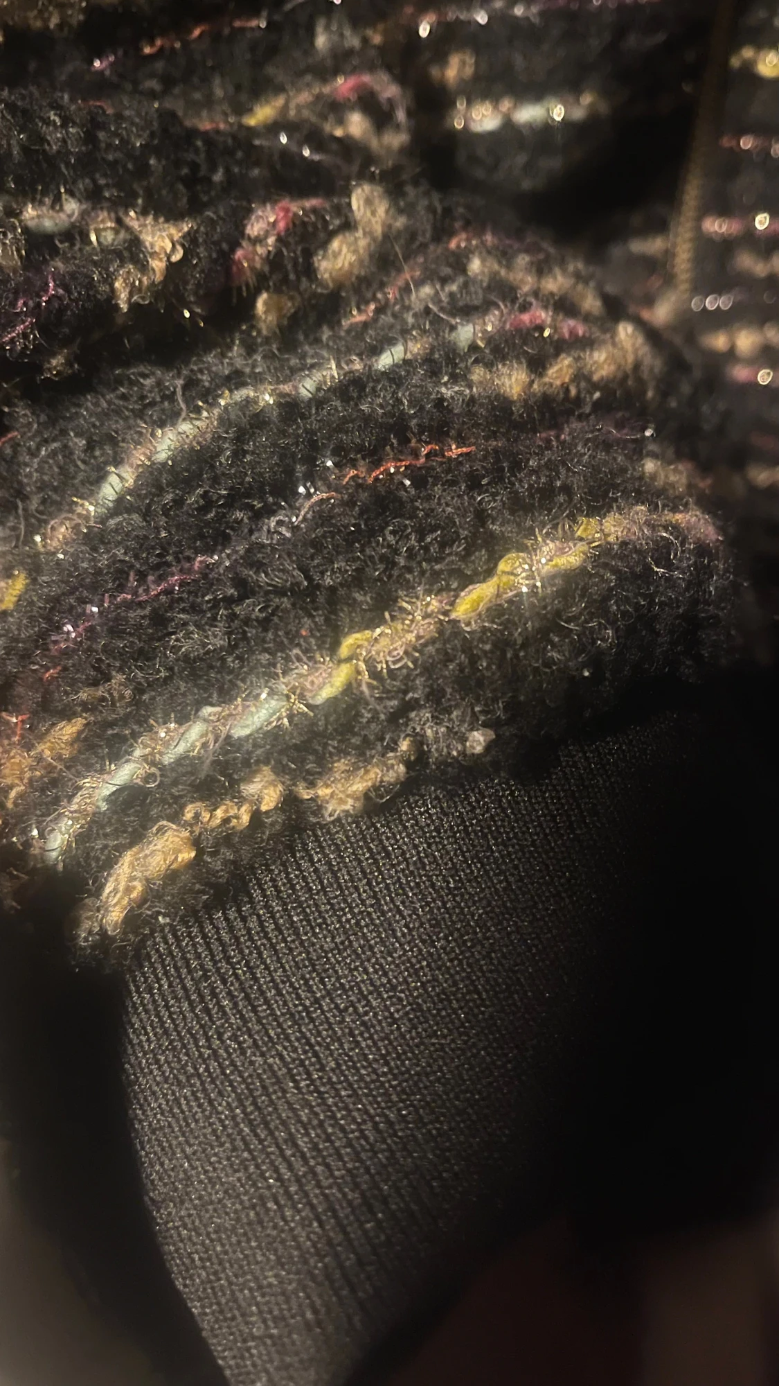 Svart kofta med glittriga ränder från H&M - 3