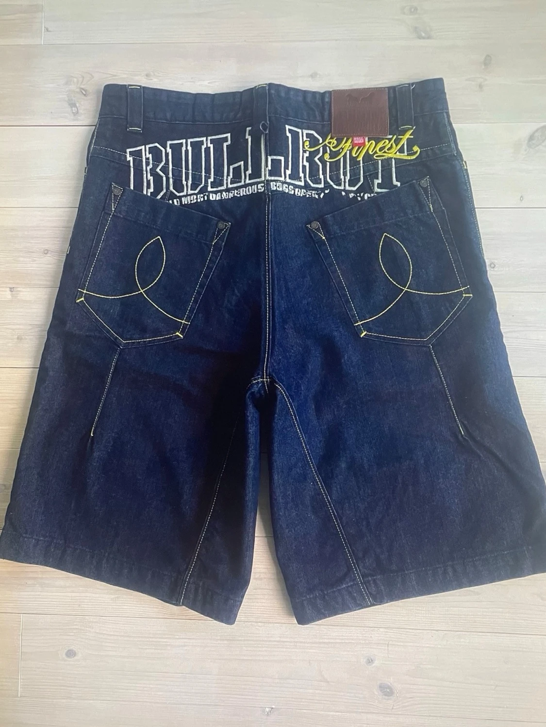 Bullrot Wear denimshorts – rå streetstil