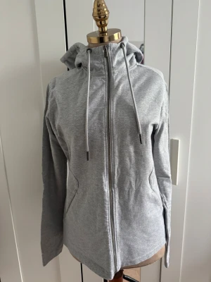 Sail racing zip hoodie  - Sail racing zip hoodie size L new condition 