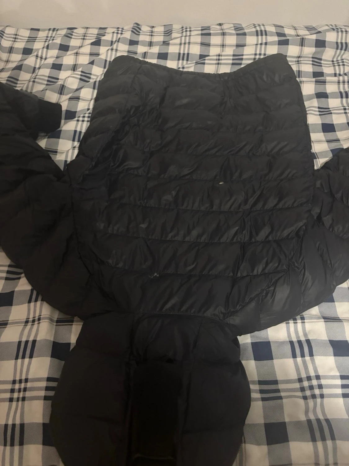 Svart dunjacka Peak Performance - 1