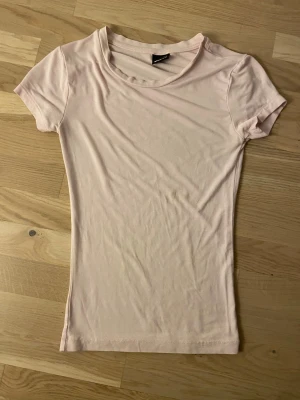 Soft Touch Top - Skriv till mig privat om du har några frågor!