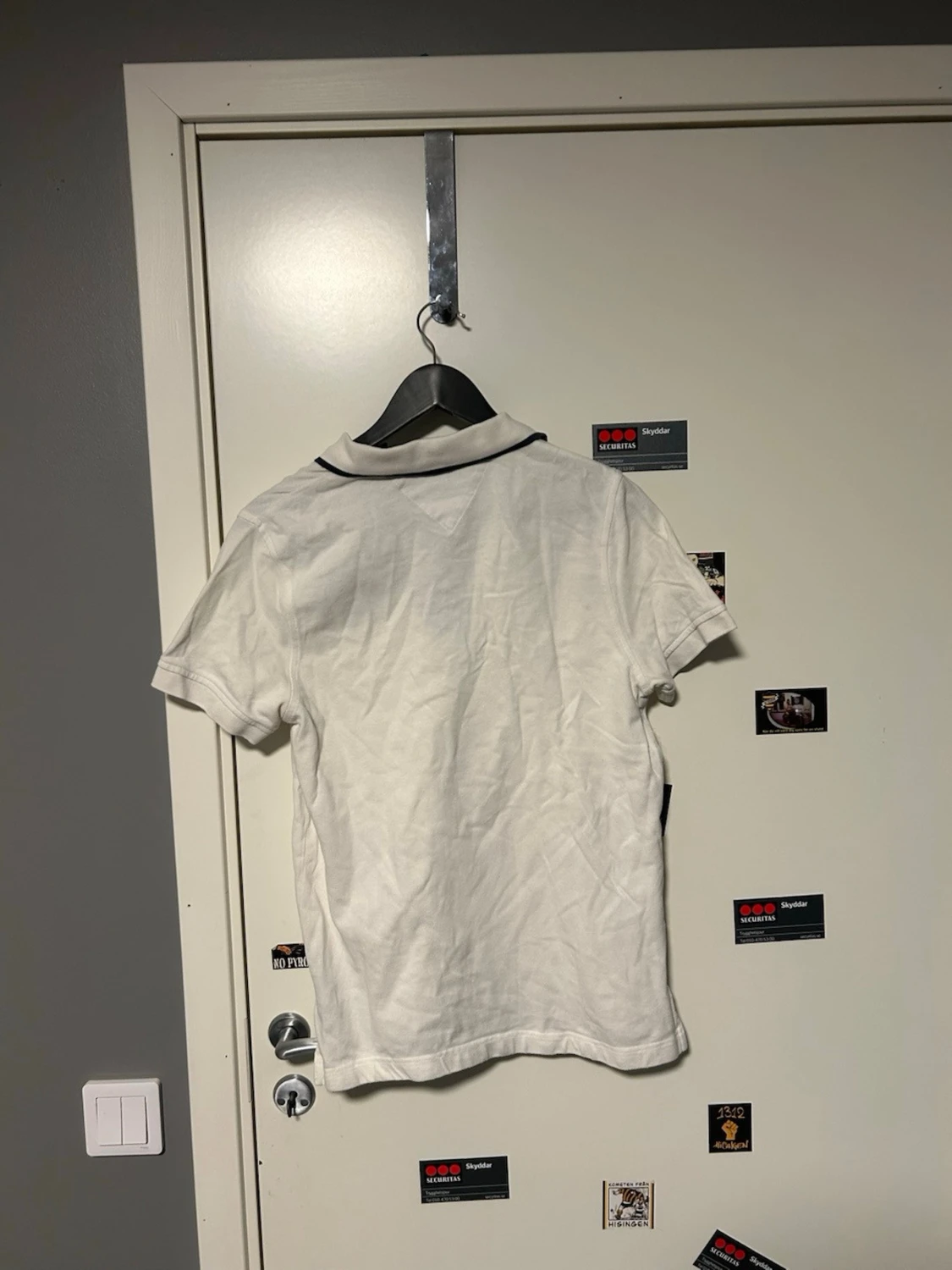 Vit piké från Tommy Hilfiger - 1