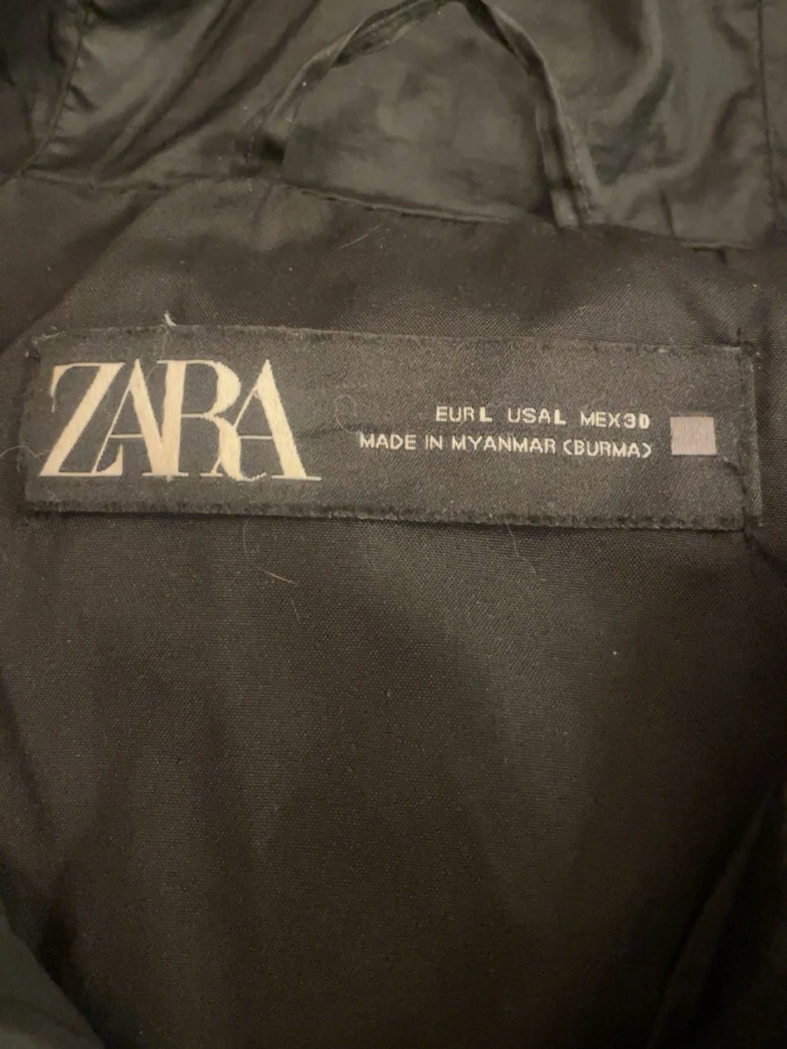 Svart dunväst från Zara - 2