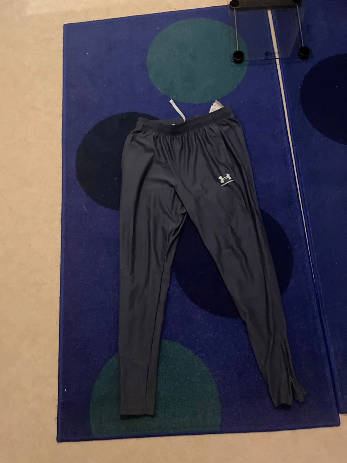 Under aroumer dress - 1