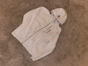 Sailracing zip up  - Riktigt fin bara inte min still!