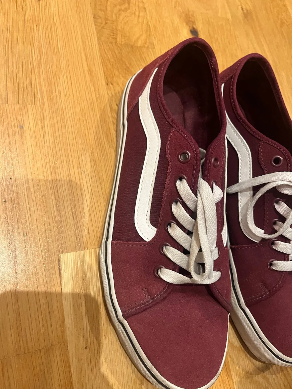 Vinröda Vans, 42,5 - 2