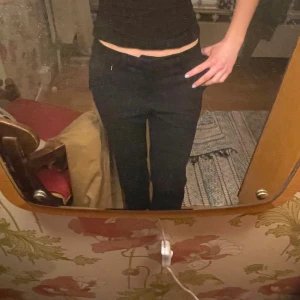 Kostymbyxor  - Svarta kostymbyxor i storlek xs! 