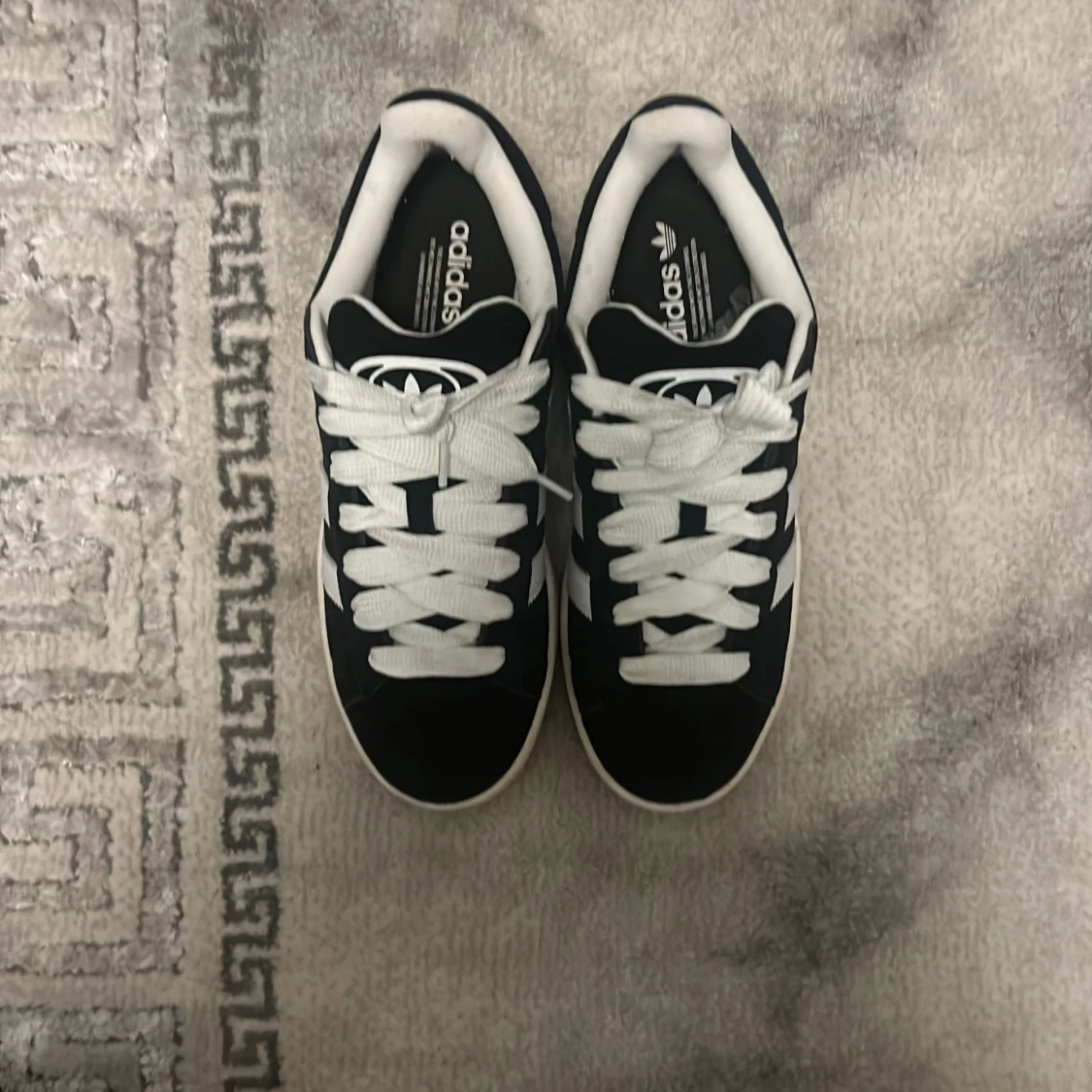 Adidas Campus svarta sneakers - 1