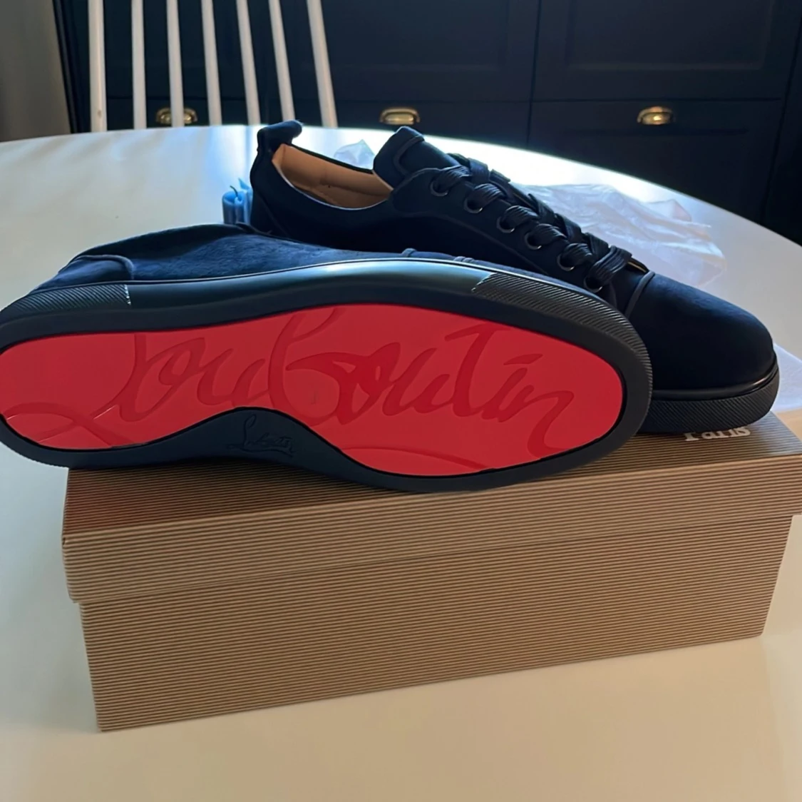 Mörkblå sneakers från Louboutin - 2