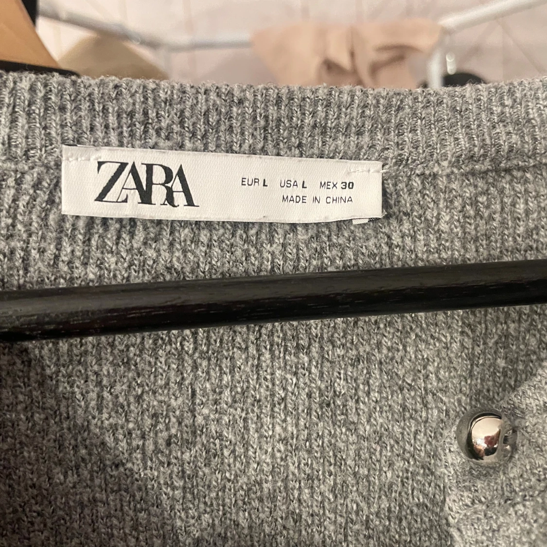 Grå kofta från ZARA med knappar - 1