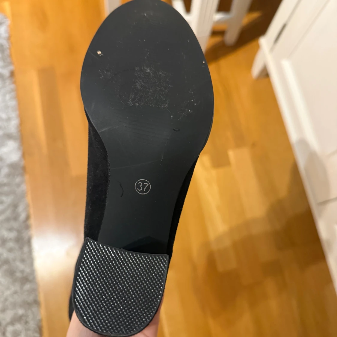 Svarta stövlar  - 2