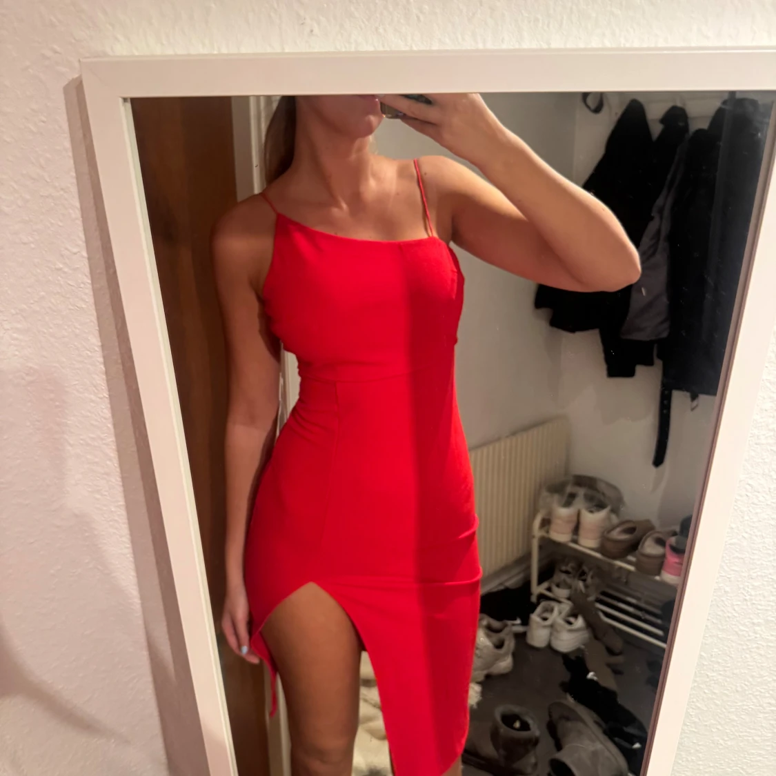 Röd klänning från Princess Polly