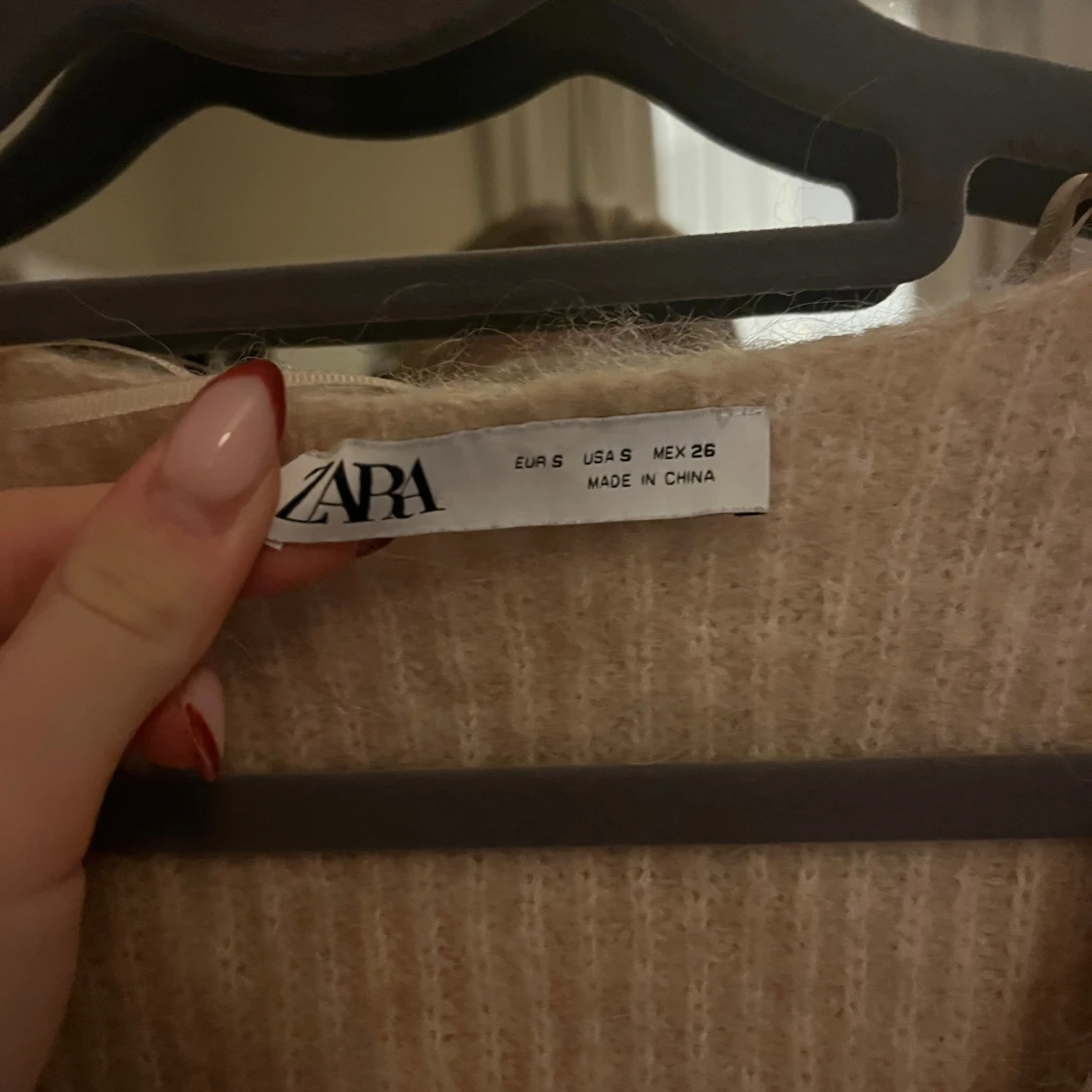Beige stickad kofta från Zara - 3
