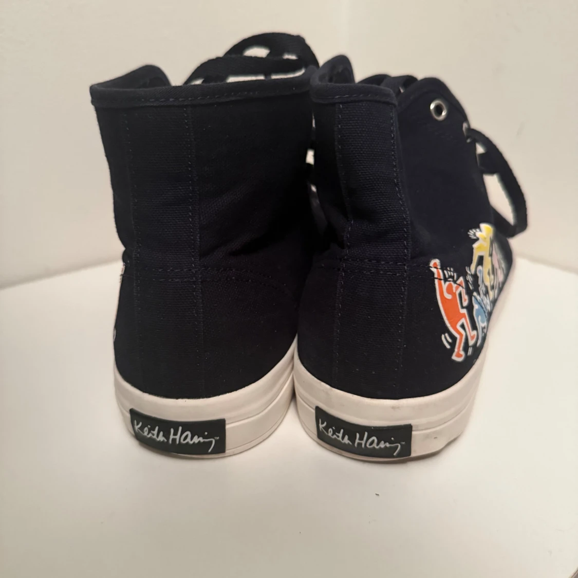 Keith Haring x H&M svarta sneakers - 4