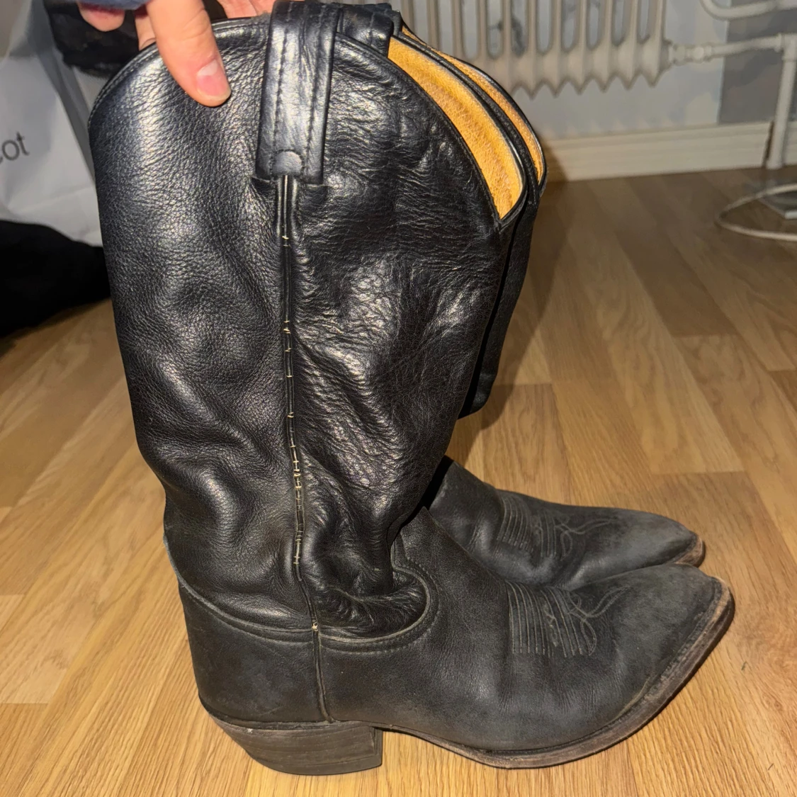 Svarta cowboy boots i skinn - 1