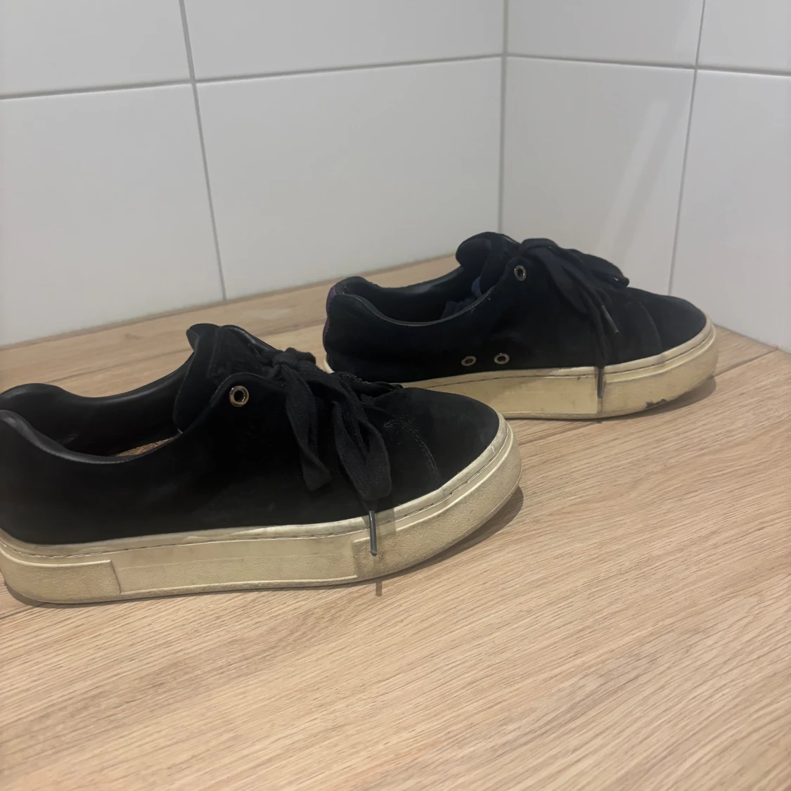 Svarta mockasneakers från Eytys  - 2