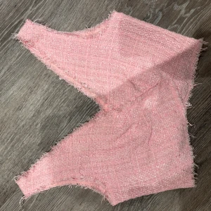 Rosa topp från zara - Superfin ljusrosa topp från Zara.  Den är tyvärr för stor för mig💕