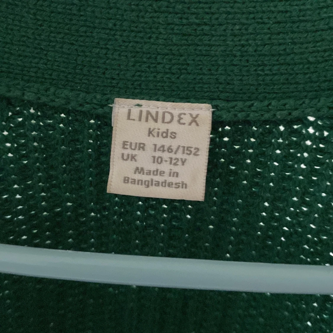 Grön kofta från Lindex med knappar - 3