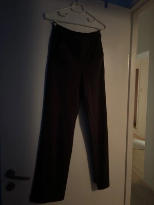 kostymbyxor från vero moda  - kostymbyxor från vero moda! storlek XS , jätte fina!! 