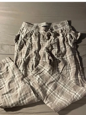 Lager 157 pyjamasbyxa - Använd få gånger, inga defekter