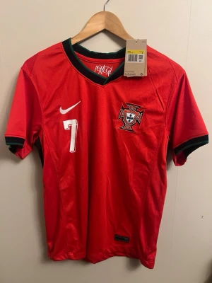 Portugal CR7  - Hemmaställ 