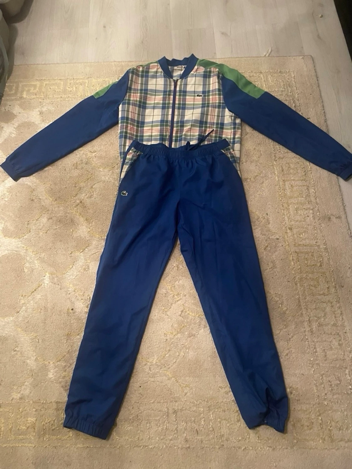 Rutig bomberjacka från Lacoste - 2