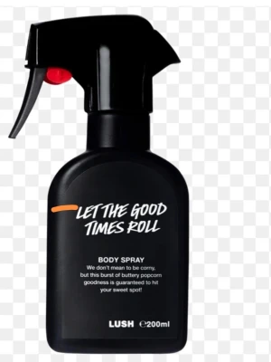 Lush Let The Good Times Roll Body Spray - Let The Good Times Roll Body Spray från Lush i en svart plastflaska med spraymunstycke. Doften har inslag av smörig popcorn och sötma, perfekt för dig som vill ha något annorlunda och lekfullt. Flaskan rymmer 200 ml och har en modern, stilren design. Strecket visar hur mycket som är kvar 🙂