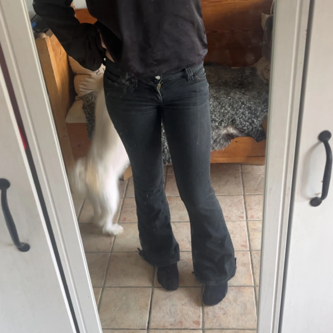 Svarta bootcut jeans från Cheap monday 