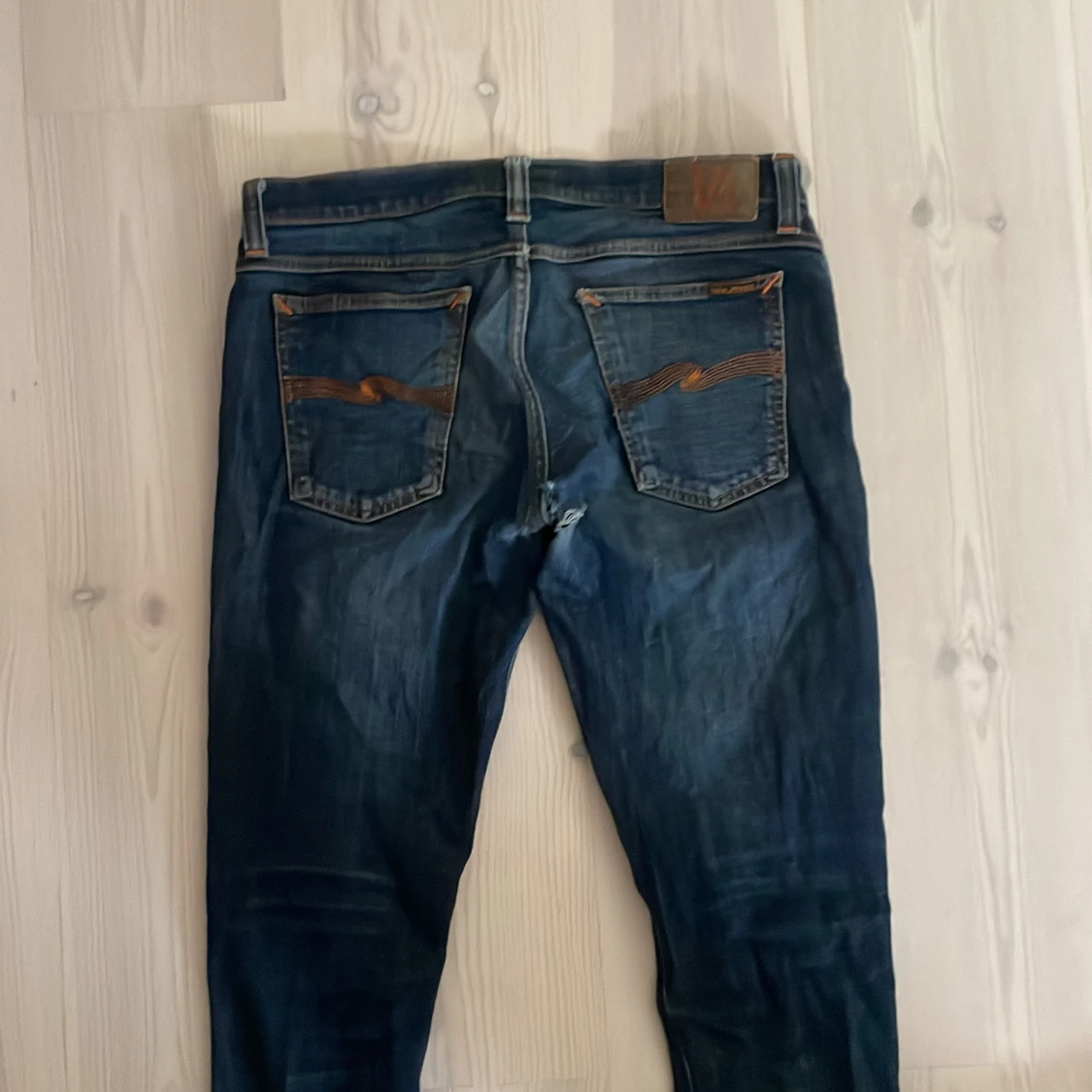 Mörkblå jeans från Nudie Jeans