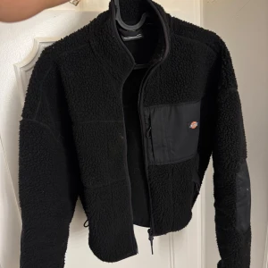 Dickies Teddy jacka  - Storlek XS, pris 550:- vid frågor kontakta mig 🫶🏽