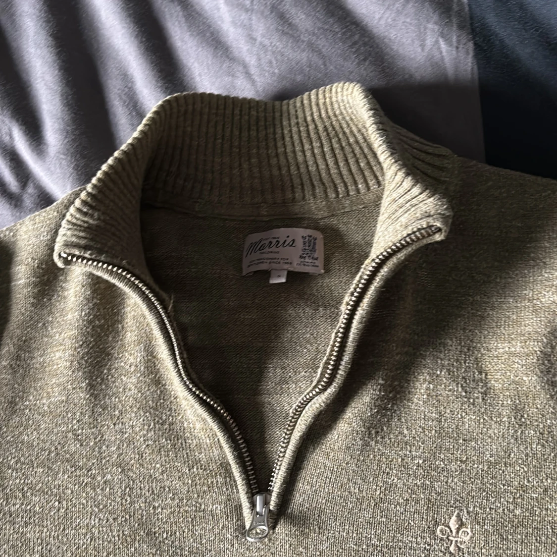 Olivgrön stickad tröja från Morris - 1