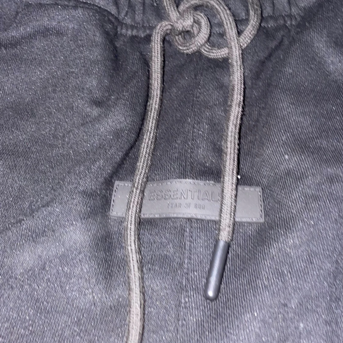 Svarta Essentials shorts med snörning - 2